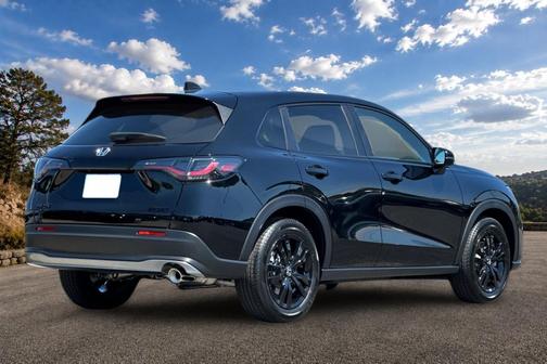 Crystal Black Pearl 2026 Honda HR-V AWD Sport