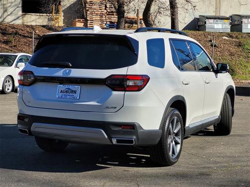 2025 Honda Pilot Elite