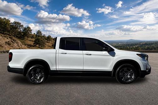 Platinum White Pearl 2026 Honda Ridgeline TrailSport