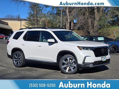 2025 Honda Pilot Touring 8-Passenger