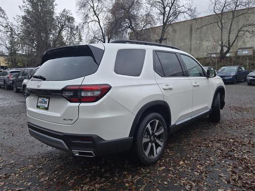 2025 Honda Pilot Elite