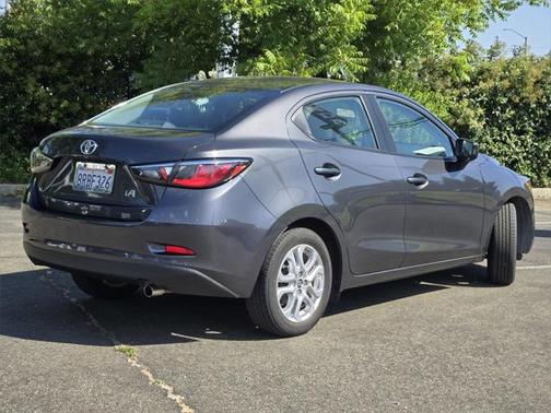 2017 Toyota Yaris iA Base