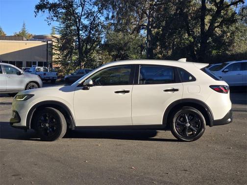 2025 Honda HR-V LX