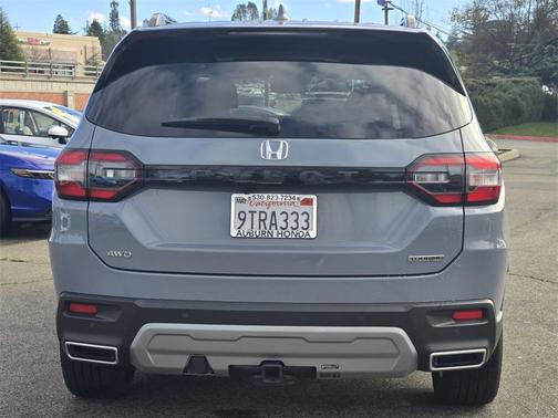 2025 Honda Pilot Touring 8-Passenger