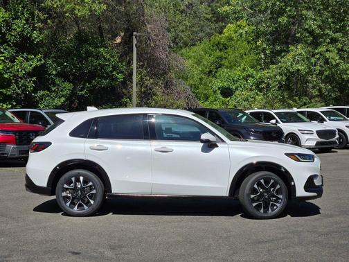 Platinum White Pearl 2027 Honda HR-V EX-L
