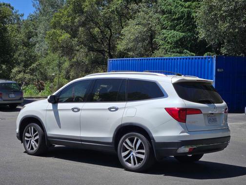 Horizon Blue Pearl 2019 Subaru Forester Limited