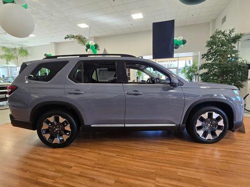 Sonic Gray Pearl 2026 Honda Pilot Elite