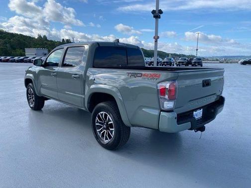 Lunar Rock 2023 Toyota Tacoma TRD Sport
