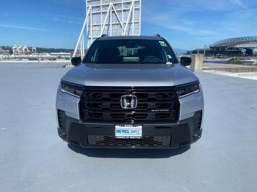 Solar Silver Metallic 2026 Honda Pilot Black Edition