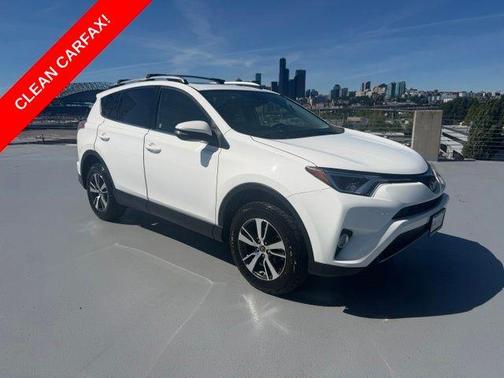 Super White 2017 Toyota RAV4 XLE