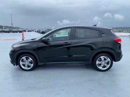 Crystal Black Pearl 2016 Honda HR-V EX