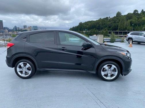 Crystal Black Pearl 2016 Honda HR-V EX