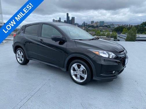 Crystal Black Pearl 2016 Honda HR-V EX