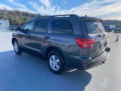 2017 Toyota Sequoia SR5