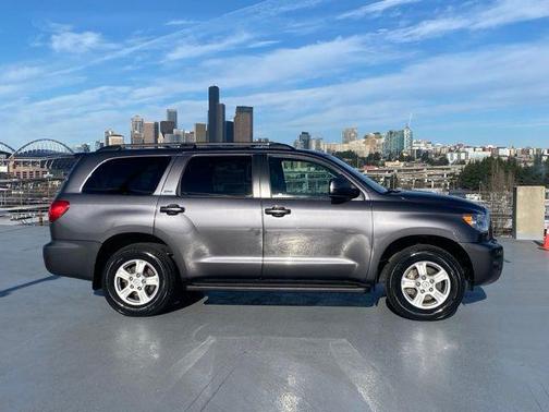 2017 Toyota Sequoia SR5