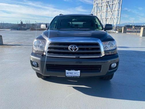 2017 Toyota Sequoia SR5
