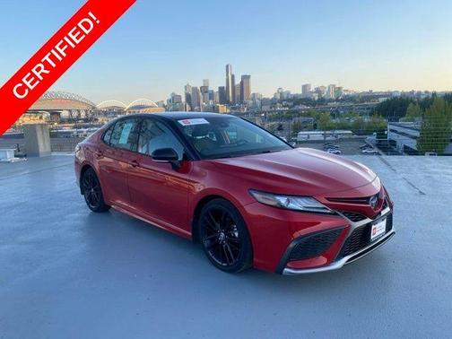 2022 Toyota Camry Hybrid XSE