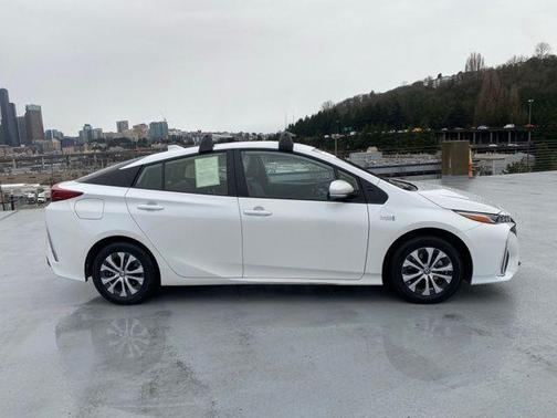 2022 Toyota Prius Prime XLE
