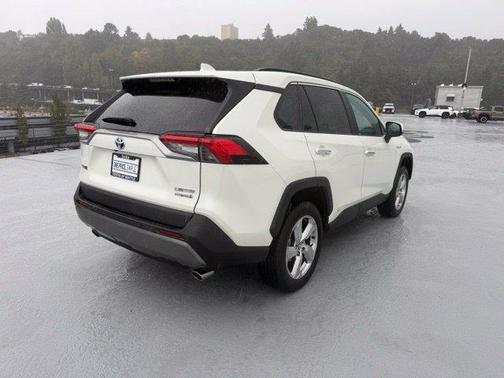 Blizzard Pearl 2021 Toyota RAV4 Hybrid Limited