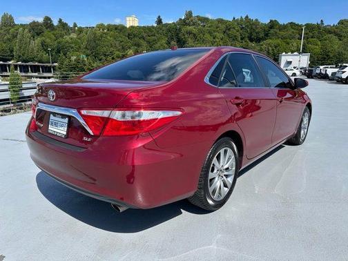 2017 Toyota Camry XLE