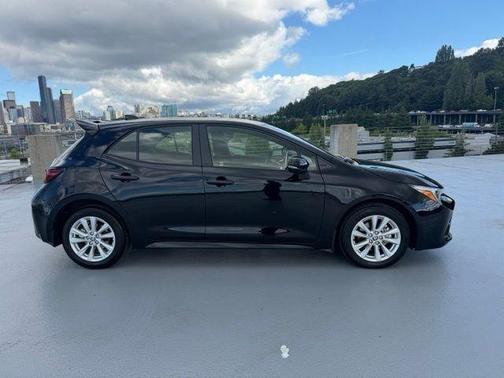 Midnight Black Metallic 2025 Toyota Corolla Hatchback SE