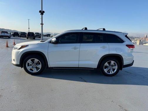 2017 Toyota Highlander Limited