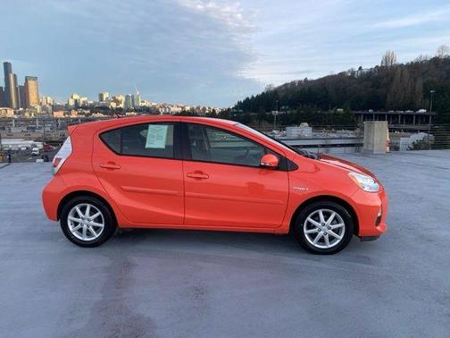 2014 Toyota Prius c Three