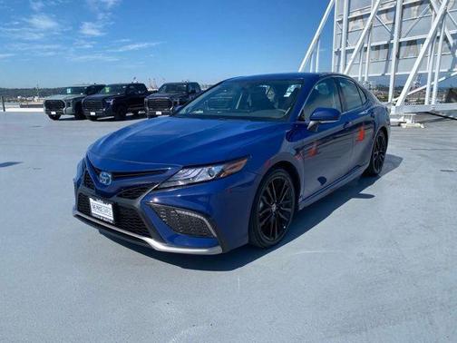 2024 Toyota Camry Hybrid XSE