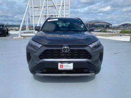 2025 Toyota RAV4 Hybrid SE