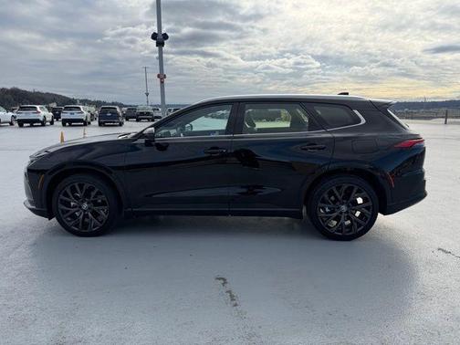 2025 Toyota Crown Signia 