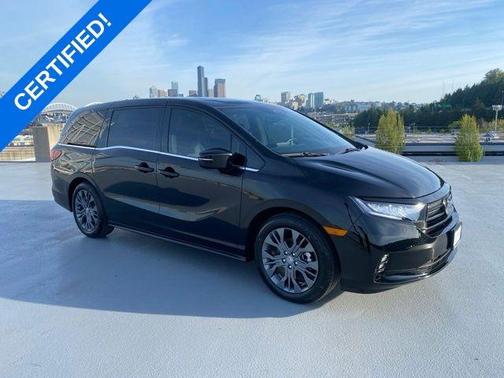 Crystal Black Pearl 2023 Honda Odyssey Sport