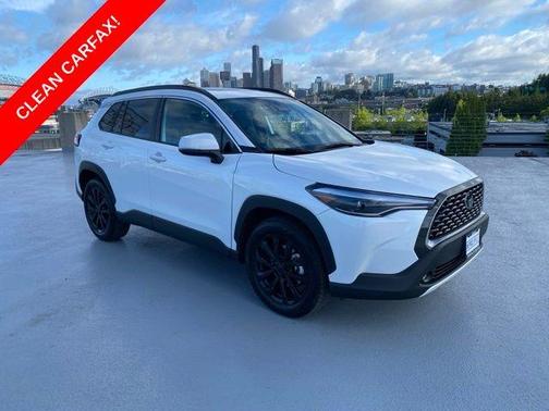 Wind Chill Pearl 2023 Toyota Corolla Cross XLE