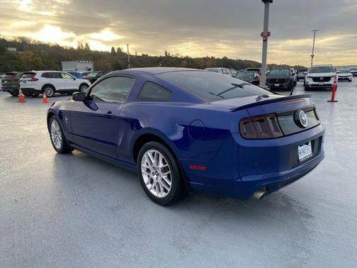 2013 Ford Mustang V6 Premium