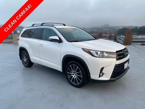 2017 Toyota Highlander SE