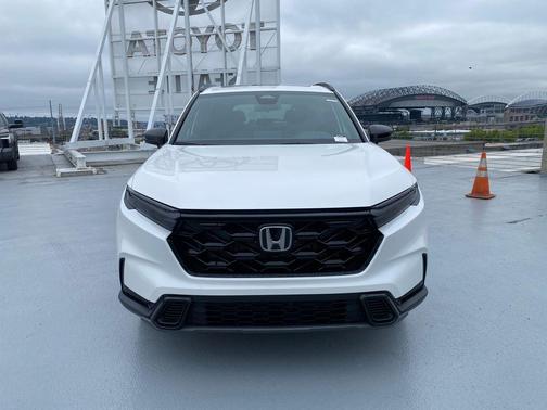 Platinum White Pearl 2026 Honda CR-V Hybrid Sport