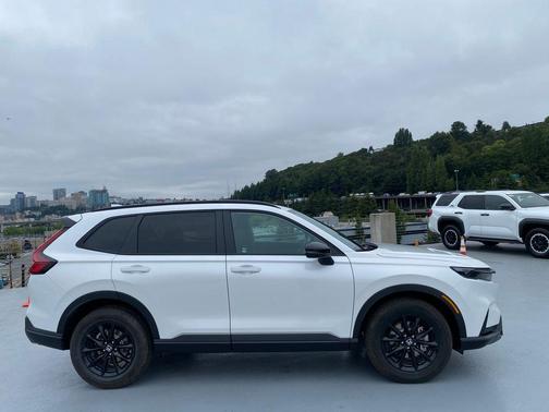 Platinum White Pearl 2026 Honda CR-V Hybrid Sport