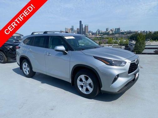 2022 Toyota Highlander LE
