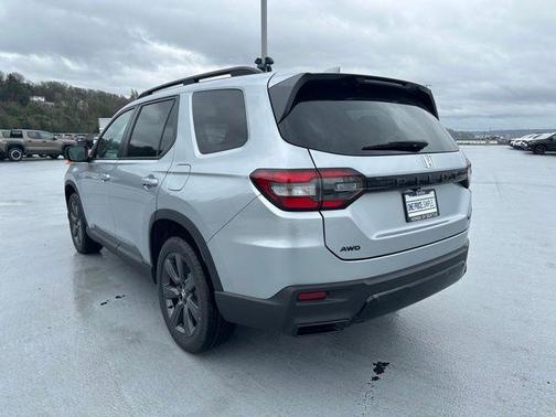 Solar Silver Metallic 2026 Honda Pilot Sport