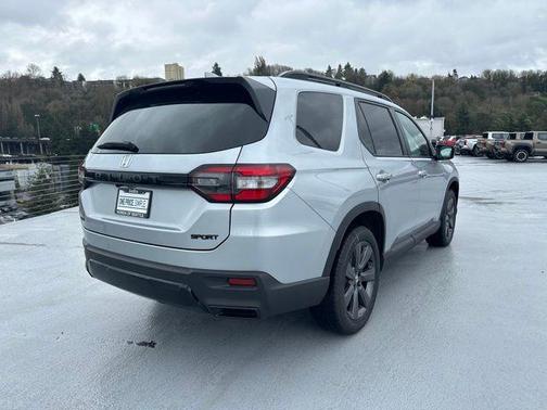 Solar Silver Metallic 2026 Honda Pilot Sport