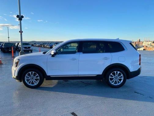 2022 Kia Telluride LX