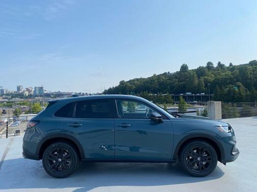 Pearl 2026 Honda HR-V Sport