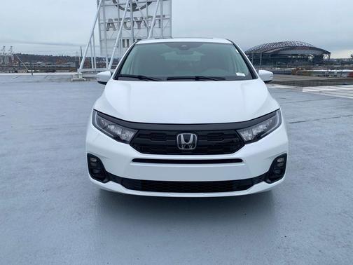 Platinum White Pearl 2026 Honda Odyssey Elite