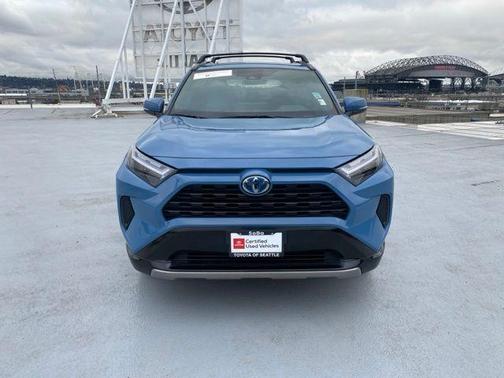 2022 Toyota RAV4 Hybrid SE