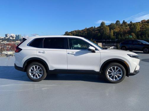 Platinum White Pearl 2027 Honda CR-V Hybrid Sport Touring