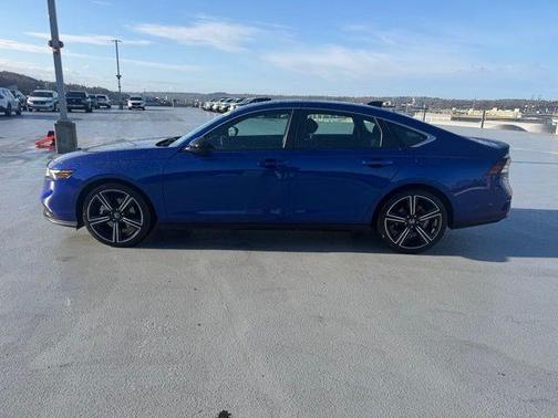 Canyon 2023 Honda Accord Hybrid Sport