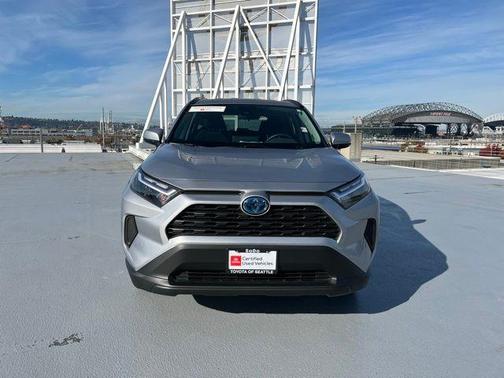 2024 Toyota RAV4 Hybrid LE
