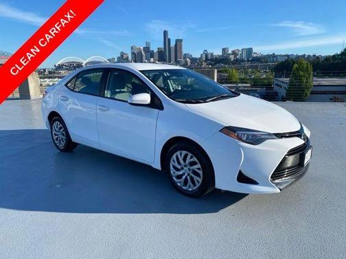 Super White 2017 Toyota Corolla LE