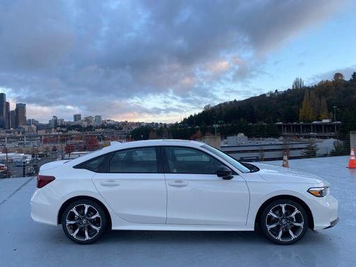 2025 Honda Civic Hybrid TOURING