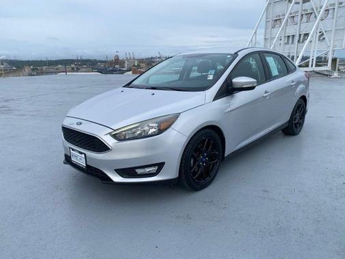 Ingot Silver 2016 Ford Focus SE