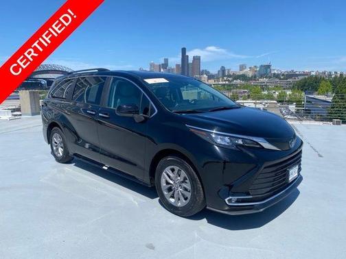 2024 Toyota Sienna XLE